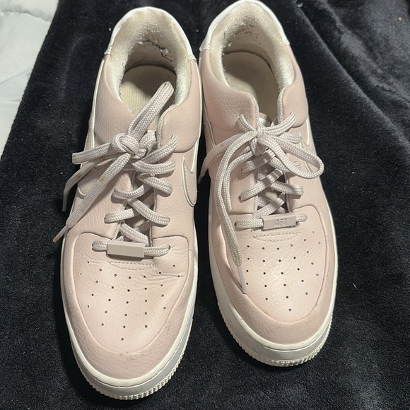 Nike Air Force One, sage, low sneakers - Picture 2 of 6